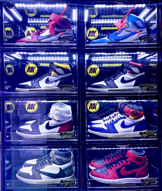 Led 光るスニーカーボックス 8個セット ブラック 豪華led機能付 コレクションボックス My Kicks シューズボックス 靴箱 Jordan 1 3 4 の落札情報詳細 ヤフオク落札価格情報 オークフリー スマートフォン版