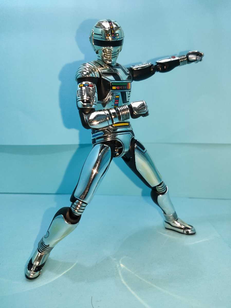 バンダイ S.H.フィギュアーツ 宇宙刑事ギャバン figuarts メタル 
