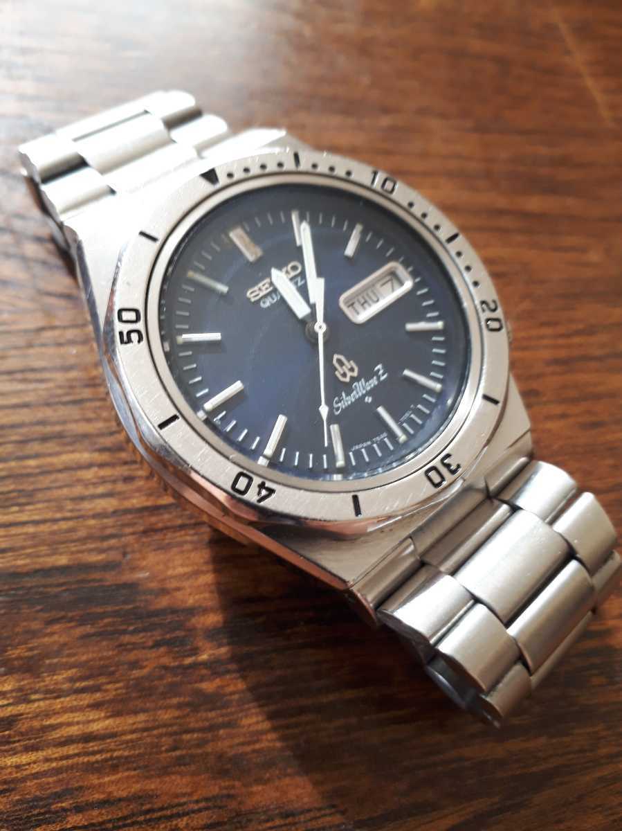 SEIKOシルバーウェーブZ ダイバークォーツモデル紺色文字盤稼働中