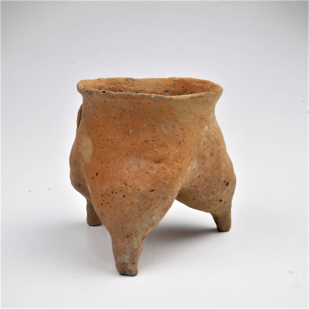 □龍山文化 三足鬲 紀元前3000年→2000年 中国・新石器時代後期の落札