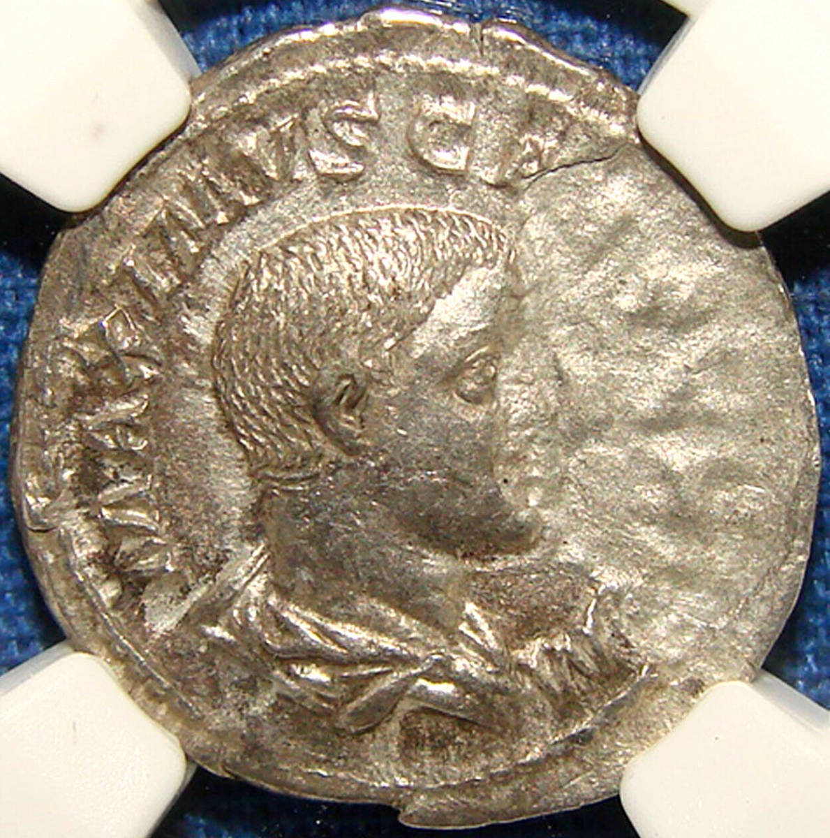 古代ローマ帝国 Ad 235 6 238年 デナリウス銀貨 マクシムス Ngc Ch Vf Ar Denarius マクシミヌス トラクス の落札情報詳細 ヤフオク落札価格情報 オークフリー スマートフォン版
