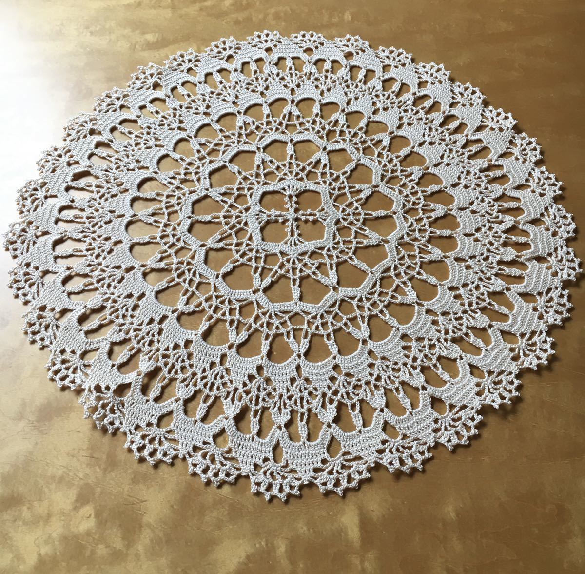 ハンドメイド ドイリー レース編み アンティーク風 かぎ編み レース