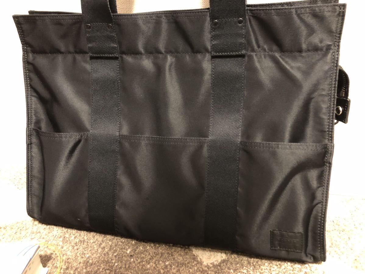 Porter Lift リフト トートバッグ 黒 Black Tote Bag 品番2 定価23 100円 ビジネスバッグ ポーター ショルダーバッグ 吉田カバン の落札情報詳細 ヤフオク落札価格情報 オークフリー スマートフォン版