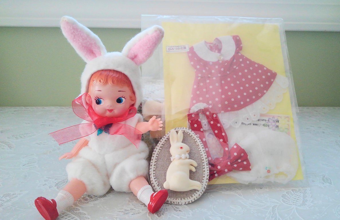 セルロイド 人形 うさぎの着ぐるみ 着せ替え衣装 作家さん手作りうさぎブローチ の落札情報詳細 ヤフオク落札価格情報 オークフリー スマートフォン版