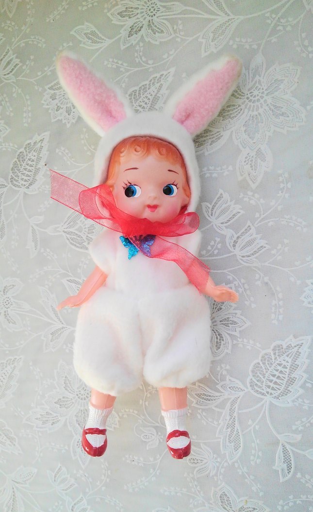 セルロイド 人形 うさぎの着ぐるみ 着せ替え衣装 作家さん手作りうさぎブローチ の落札情報詳細 ヤフオク落札価格情報 オークフリー スマートフォン版