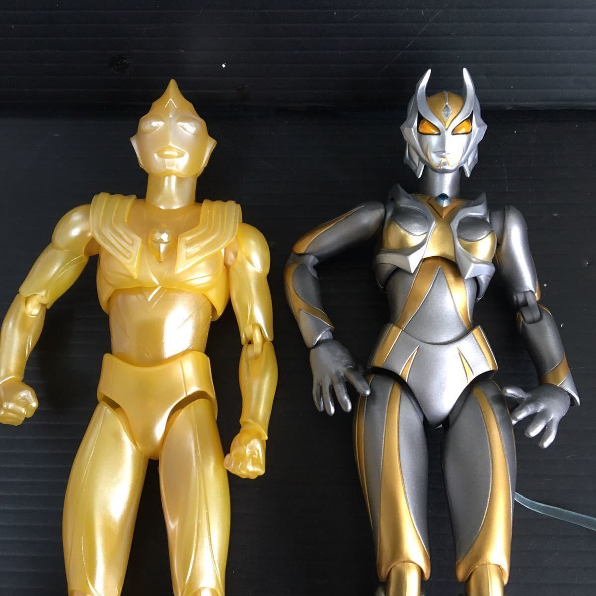 限定 ULTRA-ACT(ウルトラアクト) グリッターティガ&カミーラセット