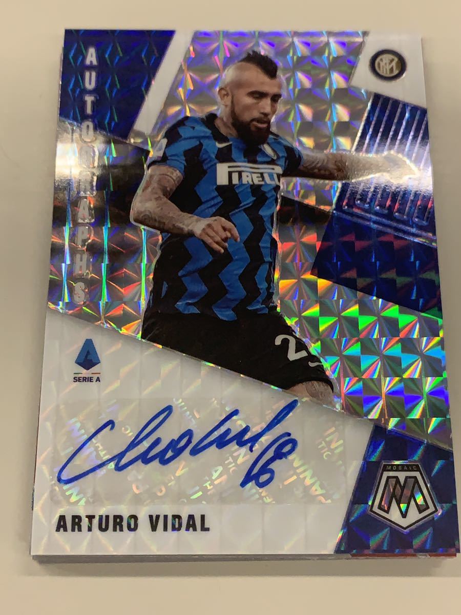 ARTURO VIDAL 2020-21 PANINI Mosaic Serie A Prizm Auto 直筆