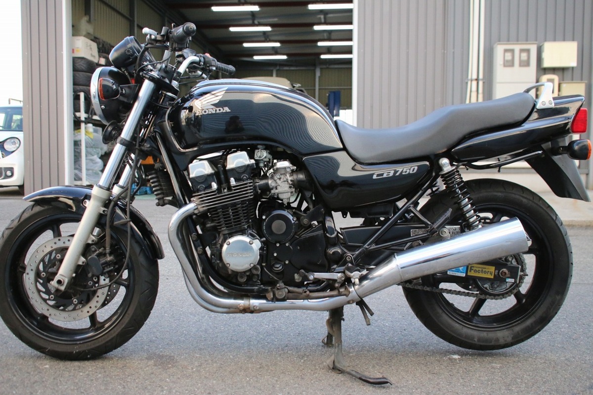 CB750 RC42/絶版車/2001年モデル/フルノーマル車/エンジン好調