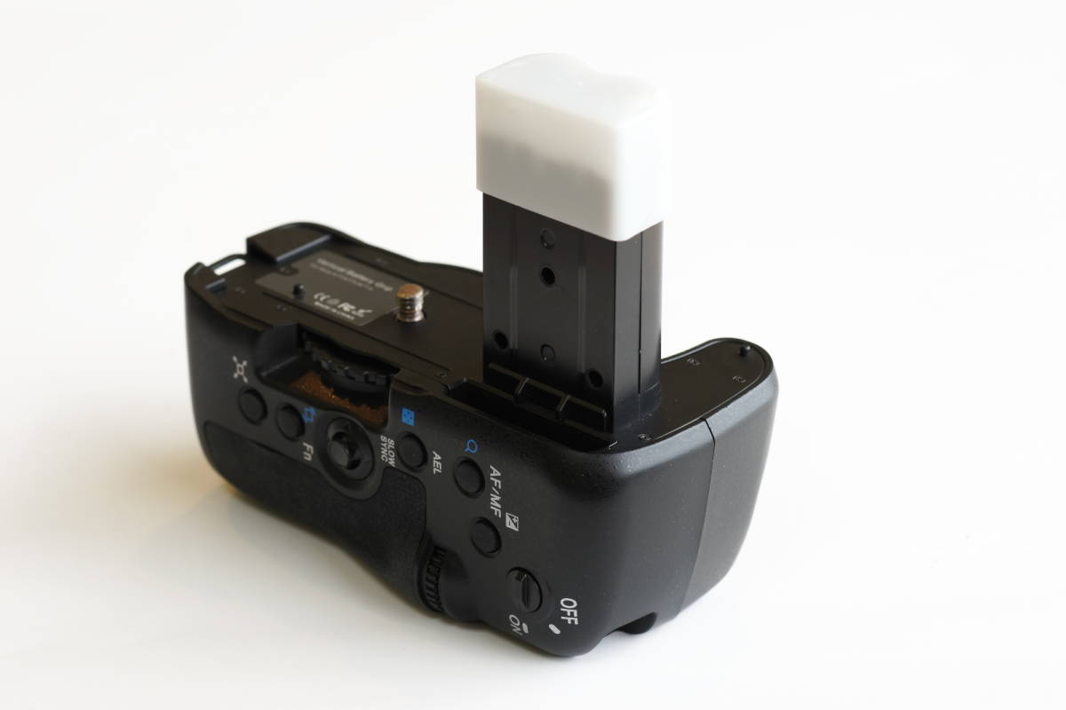 SONY α77 α77Ⅱ バッテリーグリップ VG-C77AM互換★NP-FM500H バッテリーグリップ 縦位置グリップ 互換品 SONY α77 α77Ⅱ STL-A77