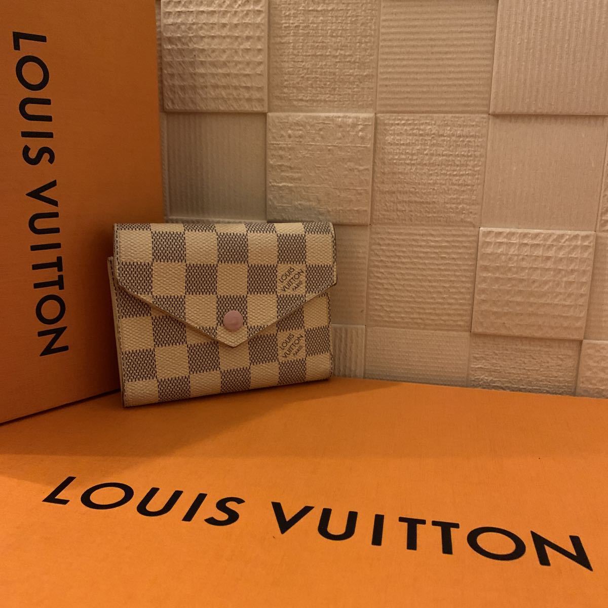 週末セール‼️ルイヴィトン 折り財布 ヴィクトリーヌ アンプラント M82344 超極美品 現行モデル✨ルイヴィトン アンプラント ヴィクトリーヌ 三