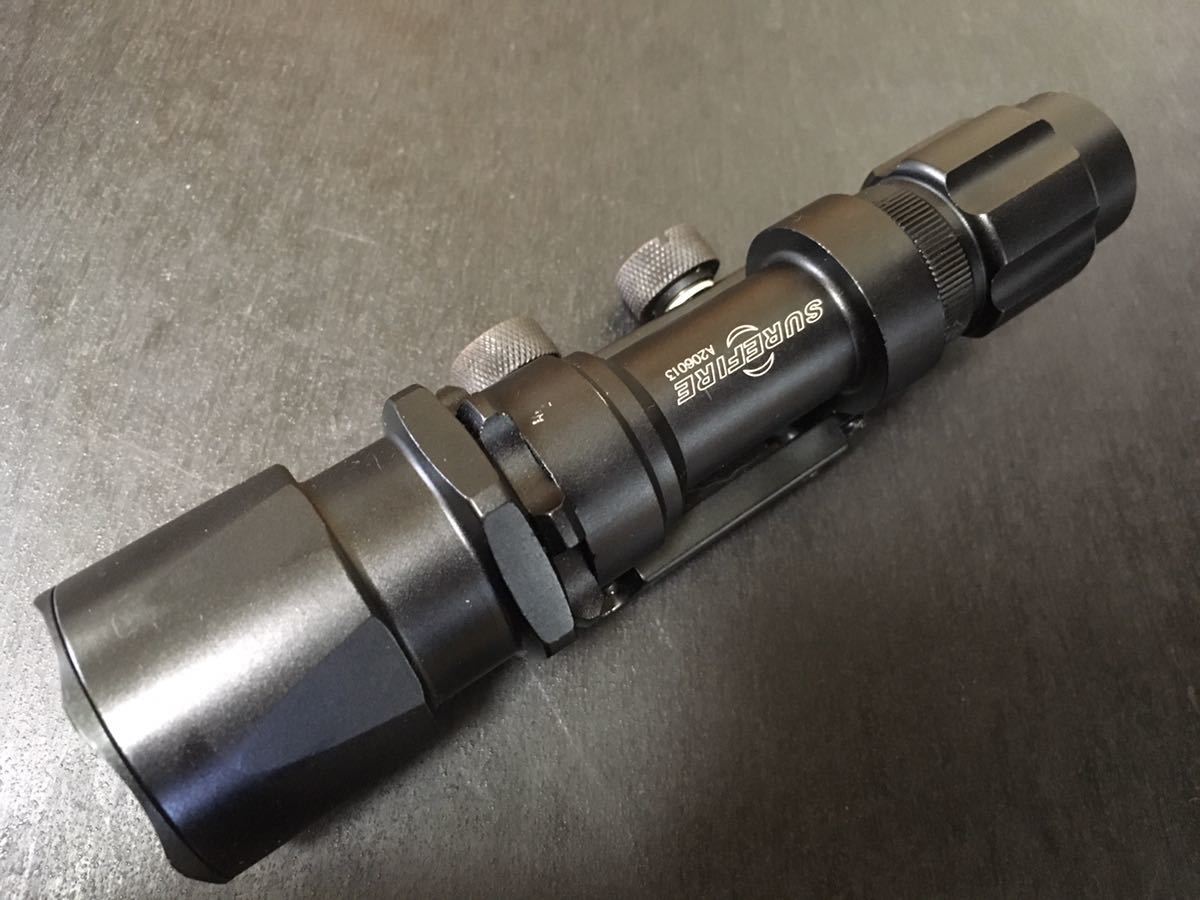 SUREFIRE フラッシュライト シュアファイア 旧ロゴ m951 プッシュ