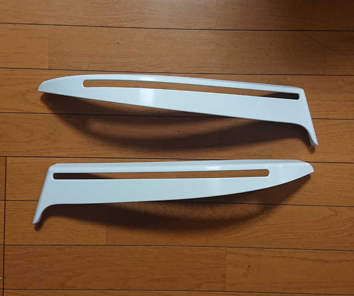 現行NTGスカニア　スカニアアイライン　SCANIAアイライン 新品】新型スカニア用 アイブロウ スリット入り 左右セット☆アイ
