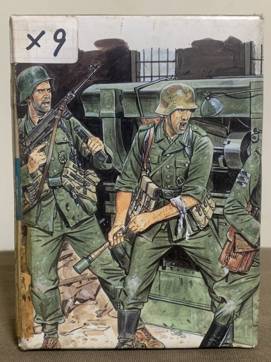 06276 複数封入品 DRAGON 6006 1/35 Cross Of Iron Eastern Front 1944
