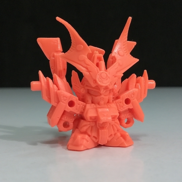 ガン消し SDガンダム　羽荒斗頑駄無　金メッキ ガン消し SDガンダム 羽荒斗頑駄無 金メッキ 羽荒斗頑駄無 ガン消し