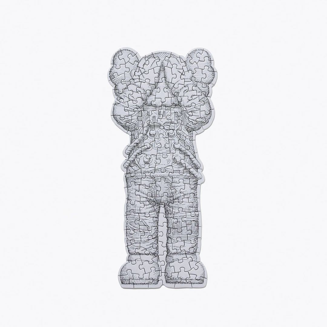 KAWS TOKYO FIRST 限定 パズル (100ピース・SPACE) medicomの1番目の画像