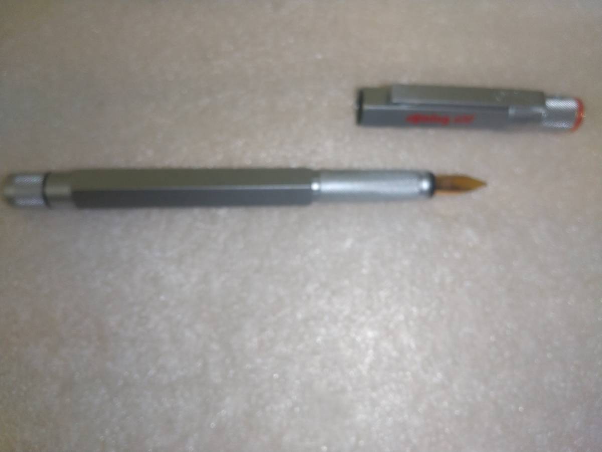 rotring 600 万年筆 シルバーグレー 目立った傷や汚れなし rotring 600 万年筆 シルバーグレー 目立った傷や汚れなし