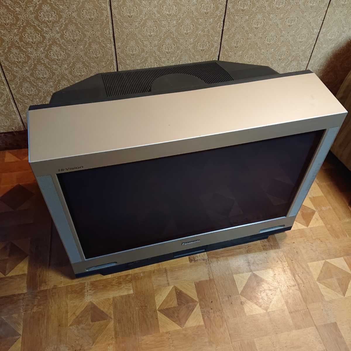 【やや傷や汚れあり】【ブラウン管テレビ】 パナソニック Panasonic 36型 36インチ TH-36FH10 ジャンク品の落札情報詳細 ...