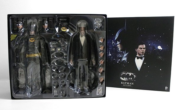 ホットトイズ バットマンリターンズ バットマン＆ブルース・ウェイン