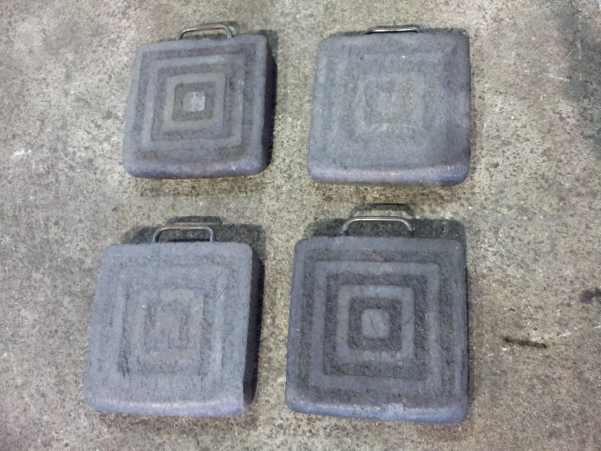 ユニック　タダノ　敷板 タダノ純正アウトリガー敷板 約30cm x 30cm TADANO UNIC ユニック