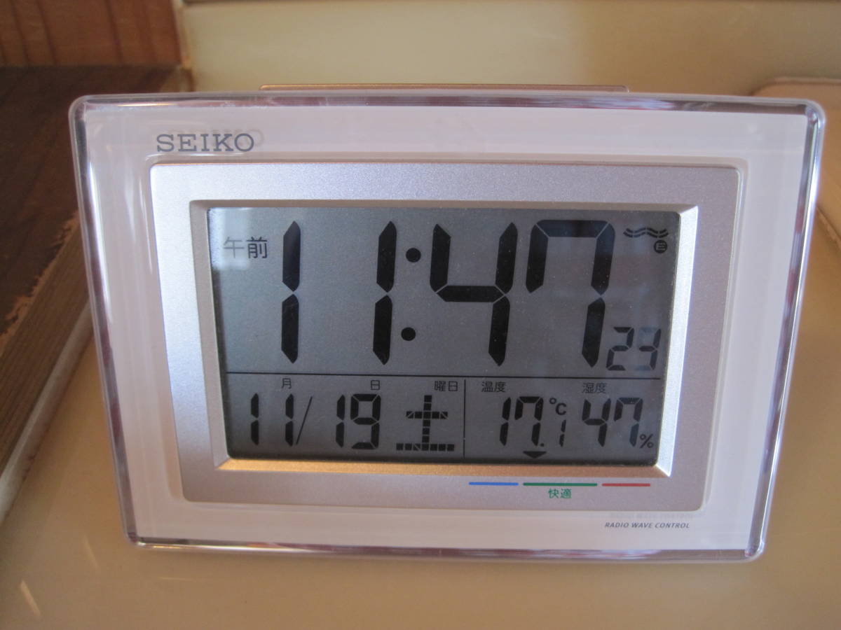 目立った傷や汚れなし】SEIKO☆RADIO WAVE CONTROL☆電波時計☆SQ686W