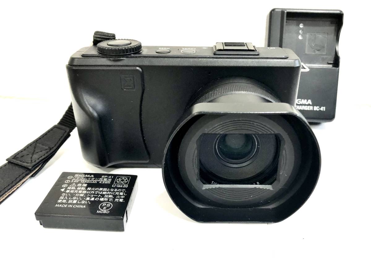 【目立った傷や汚れなし】1612 SIGMA DP1 Merrill シグマ DP1 メリル コンパクトデジタルカメラ 通電確認済み 充電器/バッテリー/SDカード付 現状品 USED の落札