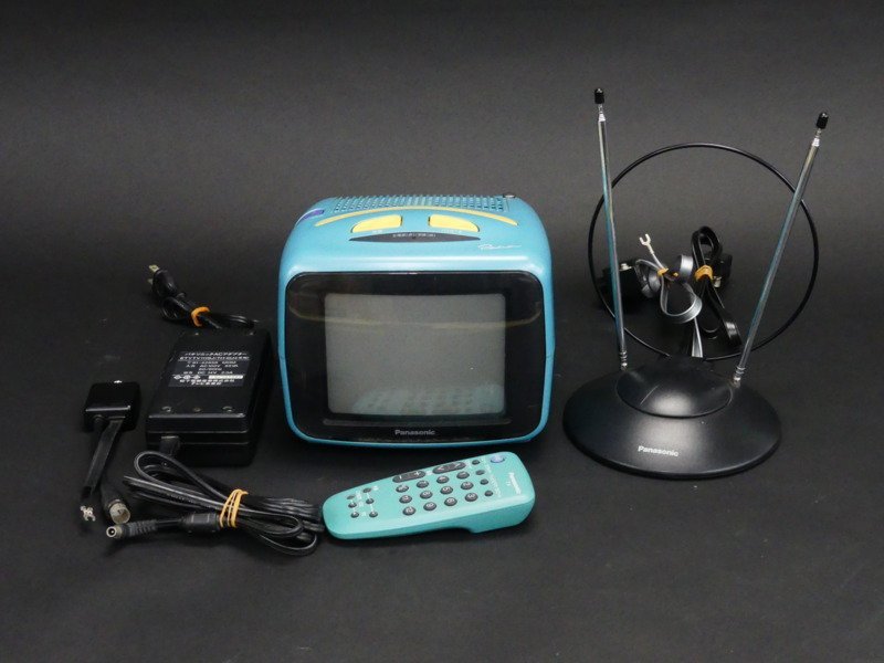 v119 パナソニック カラーテレビ TH-6U4 レトロ 6型テレビ ブラウン管