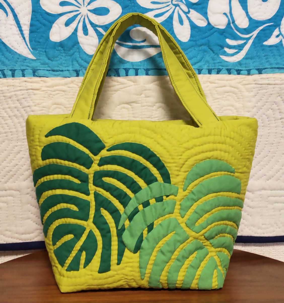 ハワイアンキルト♪ハンドメイドバッグ♪ALOHAクジラ&泡ぷくぷく ハワイアンキルト♪ハンドメイドバッグ♪ALOHAクジラ&泡ぷくぷく