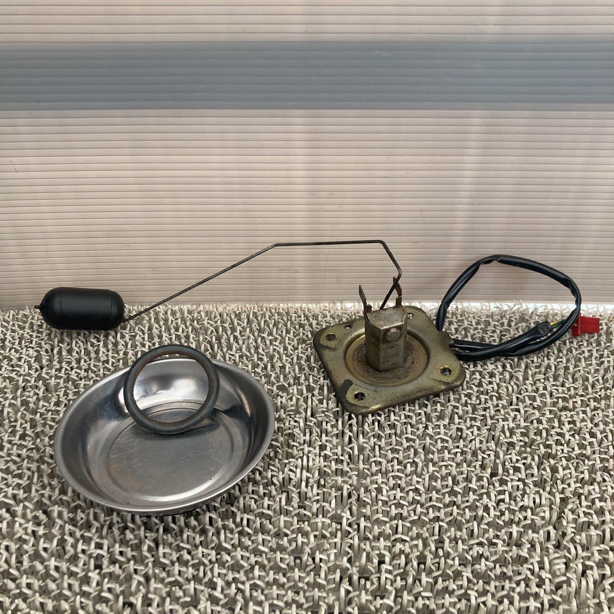 【傷や汚れあり】HONDA ホンダ CBX750F ボルドール RC17 フューエルゲージセンサー フューエルセンサー 燃料センサー 動作確認