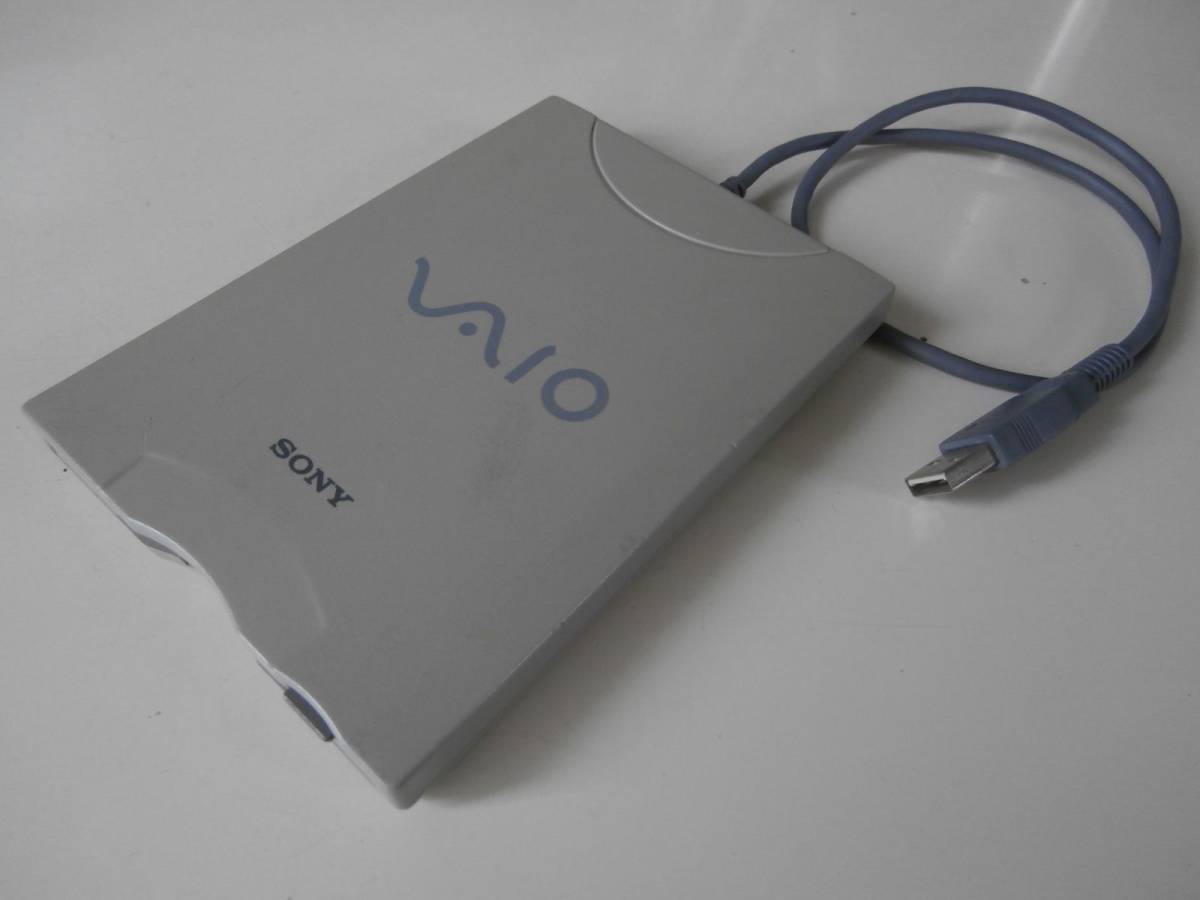 【傷や汚れあり】USB FDD フロッピーディスクドライブ SONY PCVAUFD2 USB FLOPPY DISK DRIVE (YE Data YD8U10)の落札情報詳細