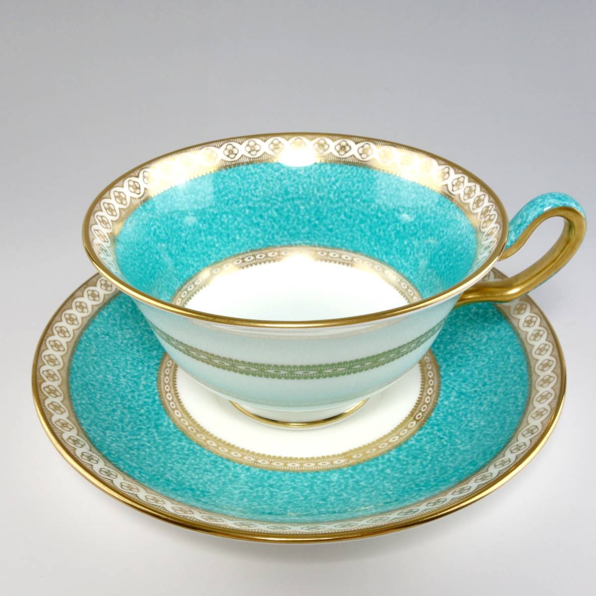 【目立った傷や汚れなし】ウェッジウッド(Wedgwood) ユーランダー パウダーターコイズ ティーカップ&ソーサー(ピオニー) H004