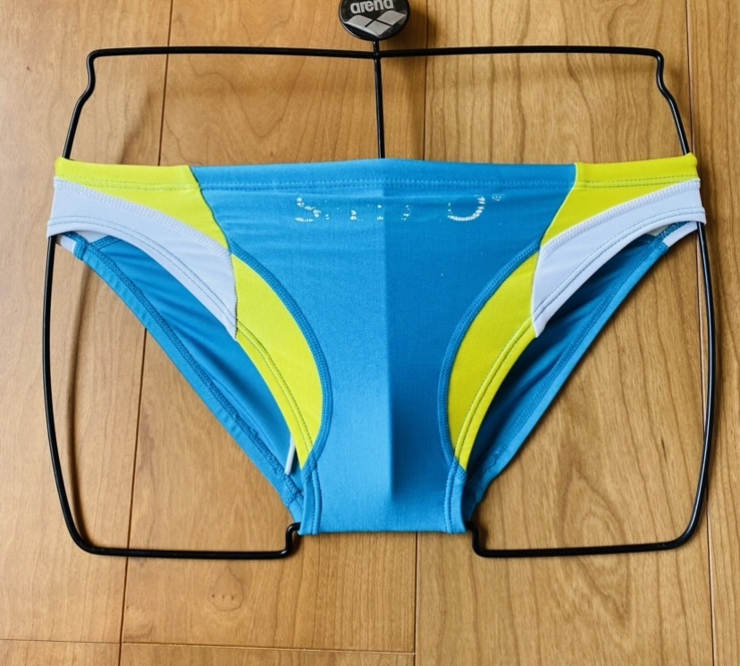 目立った傷や汚れなし】【美品】SPEEDO / スカイブルー×イエロー
