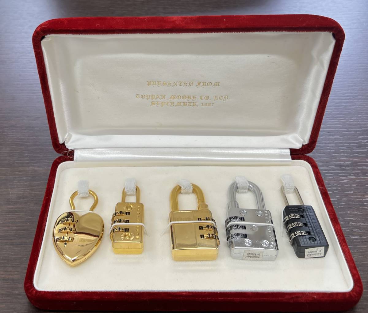 PRESTOLOCK プレストロック ダイヤル式 南京錠 カギ 5個セット PRESTOLOCK プレストロック ダイヤル式 南京錠 カギ 5個セット