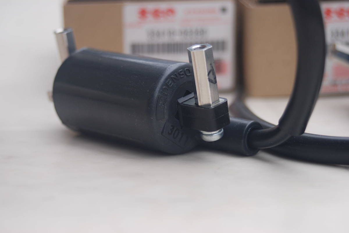 スズキ純正新品　GT380 GT550 GT750イグニッションコイル　セット スズキ 純正新品 GT380 GT550 GT750系 ND製 イグニッション