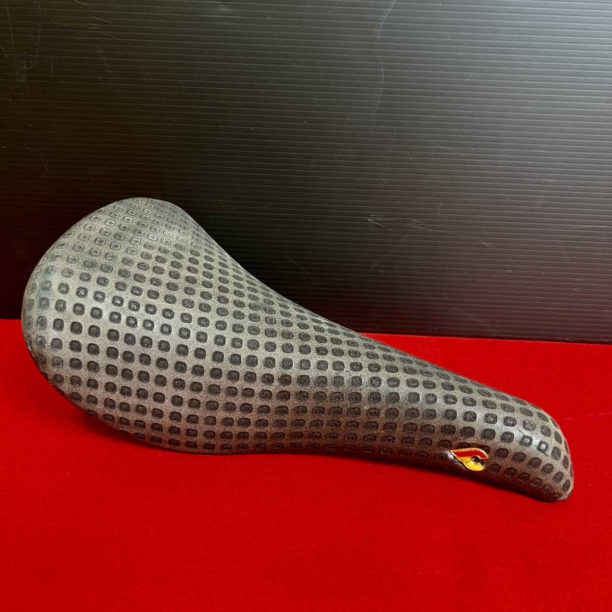 チネリ サドル ヴォラーレSLX VOLARE SADDLE – Cinelli Official