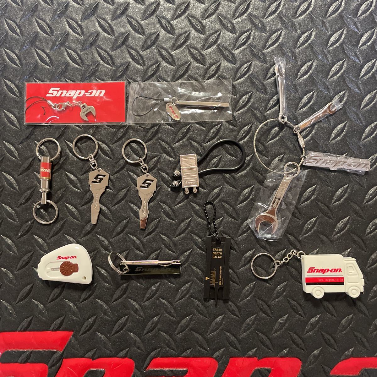 【未使用】Snapon絶版キーホルダー 他セットの落札情報詳細 ヤフオク落札価格検索 オークフリー