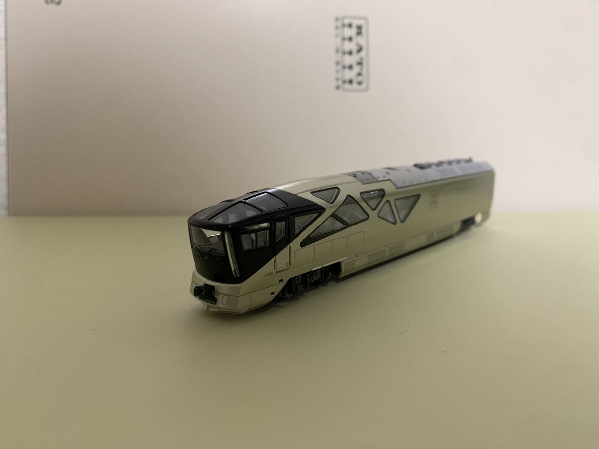 kato-10-1889-jr-e001-train-suite-4-e001-1