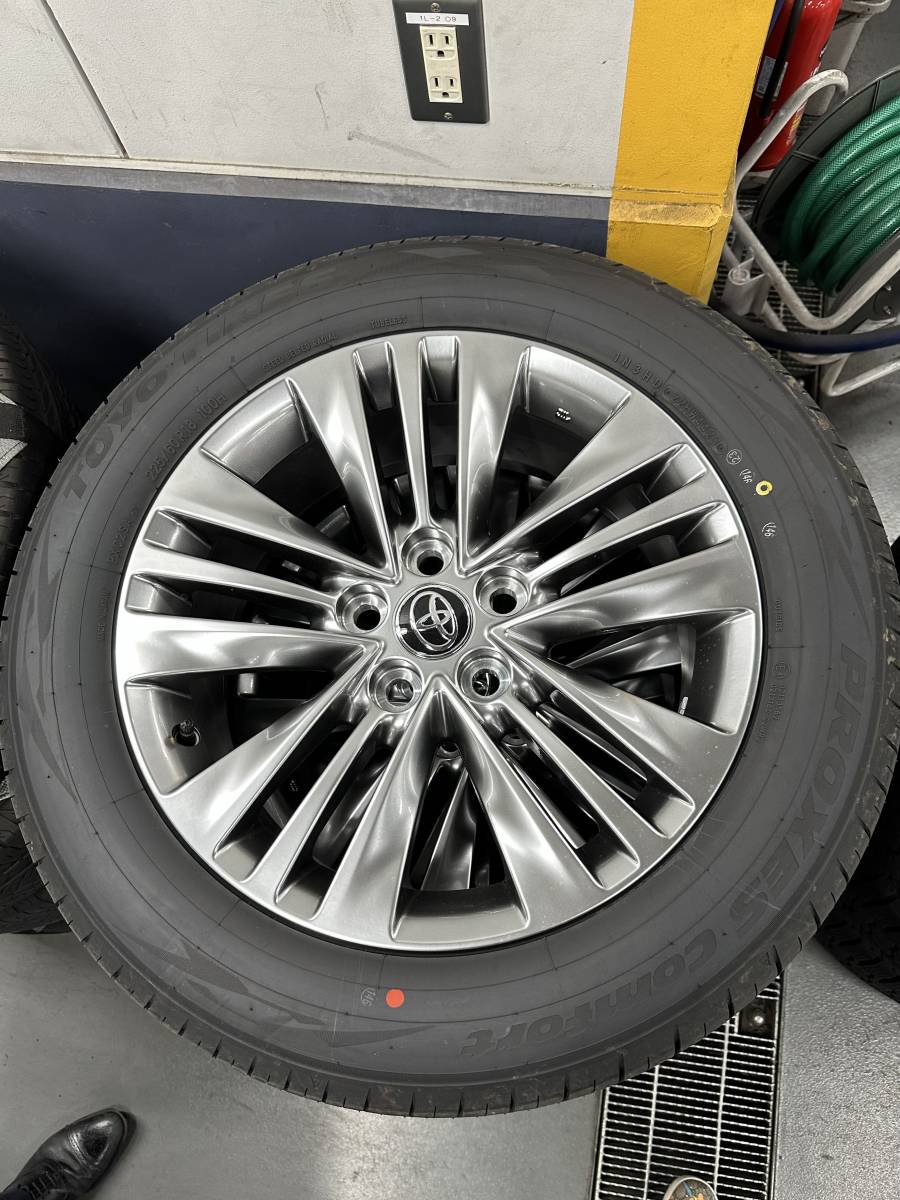 【送料込】2025年製 225/60R18 TOYO 40アルファード外し 2本 トヨタ（TOYOTA） 40系 新型 アルファード ヴェルファイア Z 純正 新車