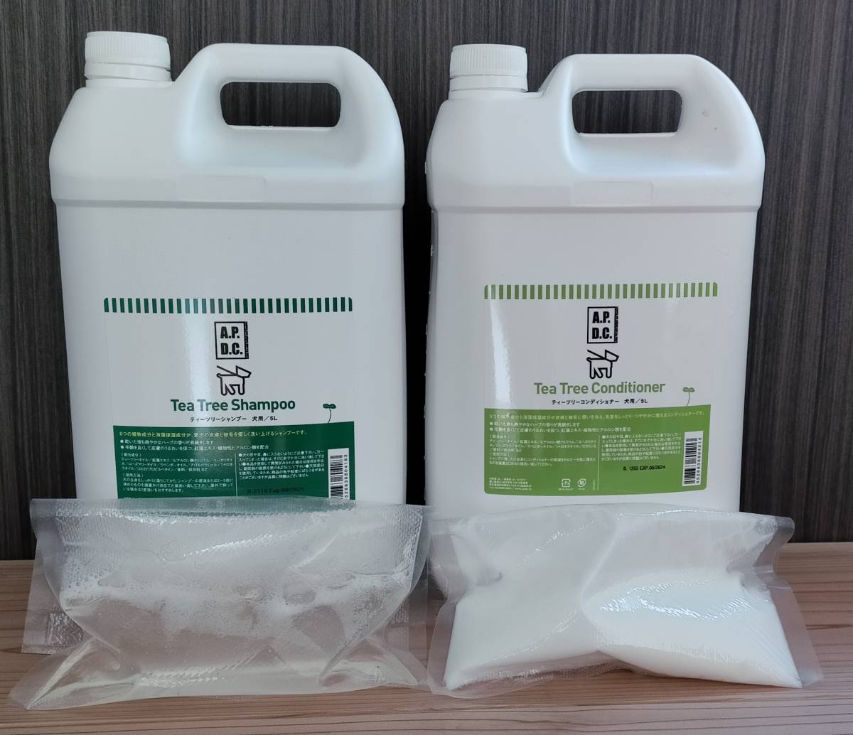 新品】ノルバサン シャンプー 3.78L コンディショナー入り【未 新品】ノルバサン シャンプー 3.78L コンディショナー入り【未