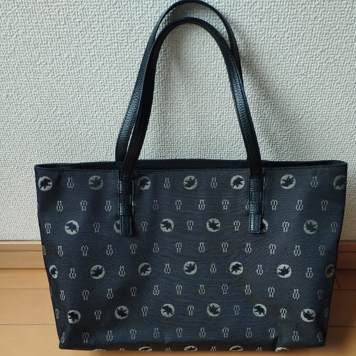 HUNTING WORLD ブラックトートバッグ(美品) Hunting World ハンティングワールド トートバッグ ショルダー
