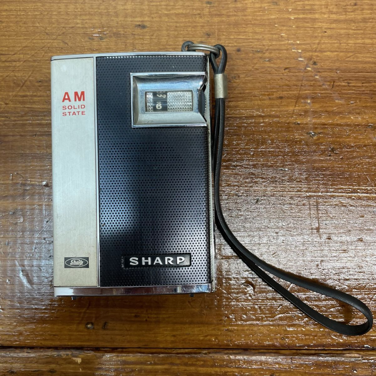 【傷や汚れあり】F4124【コンパクト】【動作品】 ビンテージ AMコンパクトラジオ SHARP／シャープ BP-102J TOSHIBA ...