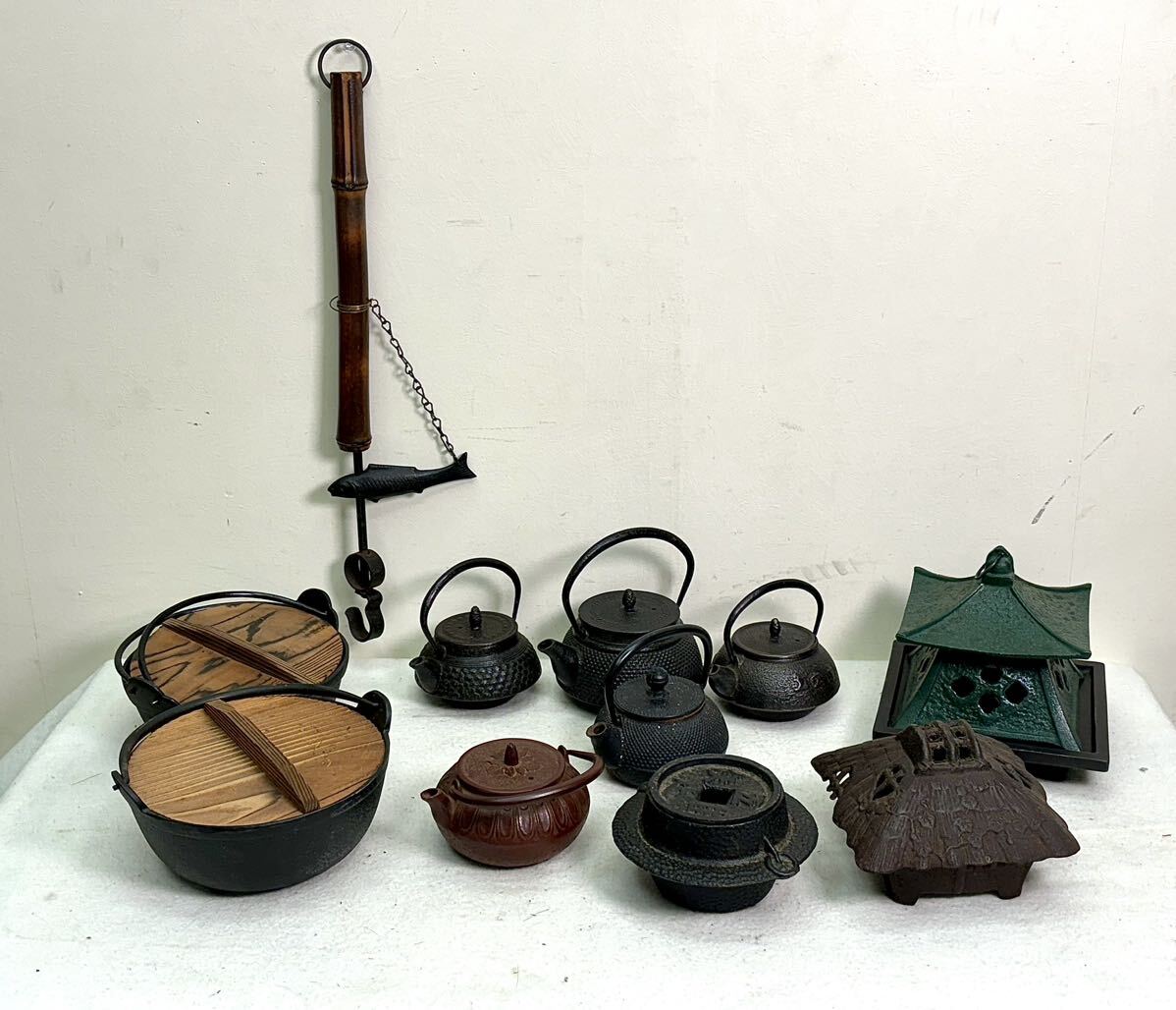 南部鉄瓶 アンティーク風 鉄製急須 茶道具 Amazon | 鉄瓶 急須 南部鉄器 茶道具 茶器 金属工芸 鉄器