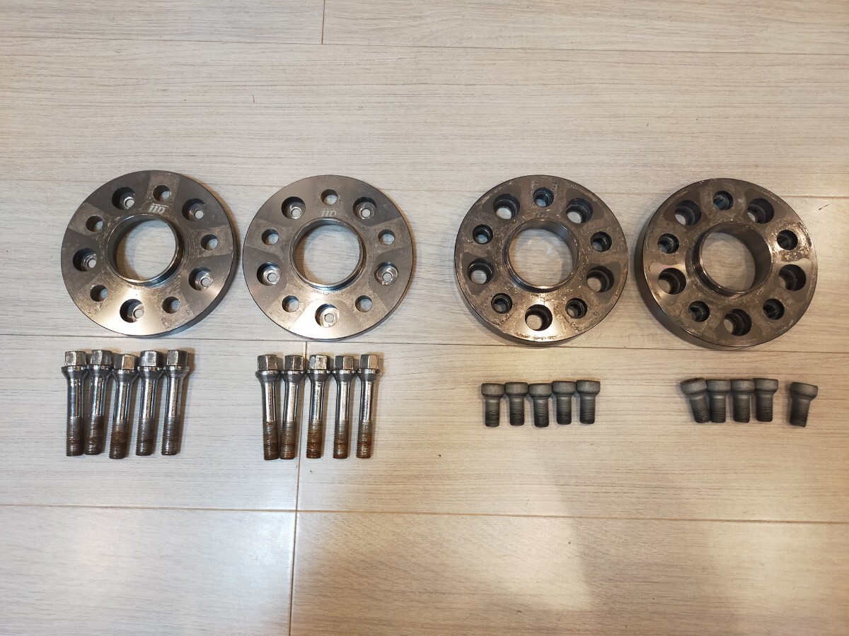 フェラーリ スペーサー 12mm 凄い PCD114.3 ボルト 1台分