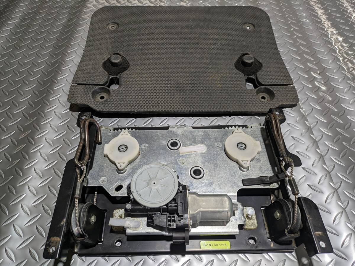 トヨタ純正 NCP100 ラクティス ウェルキャブ リア エアサス 左右セット
