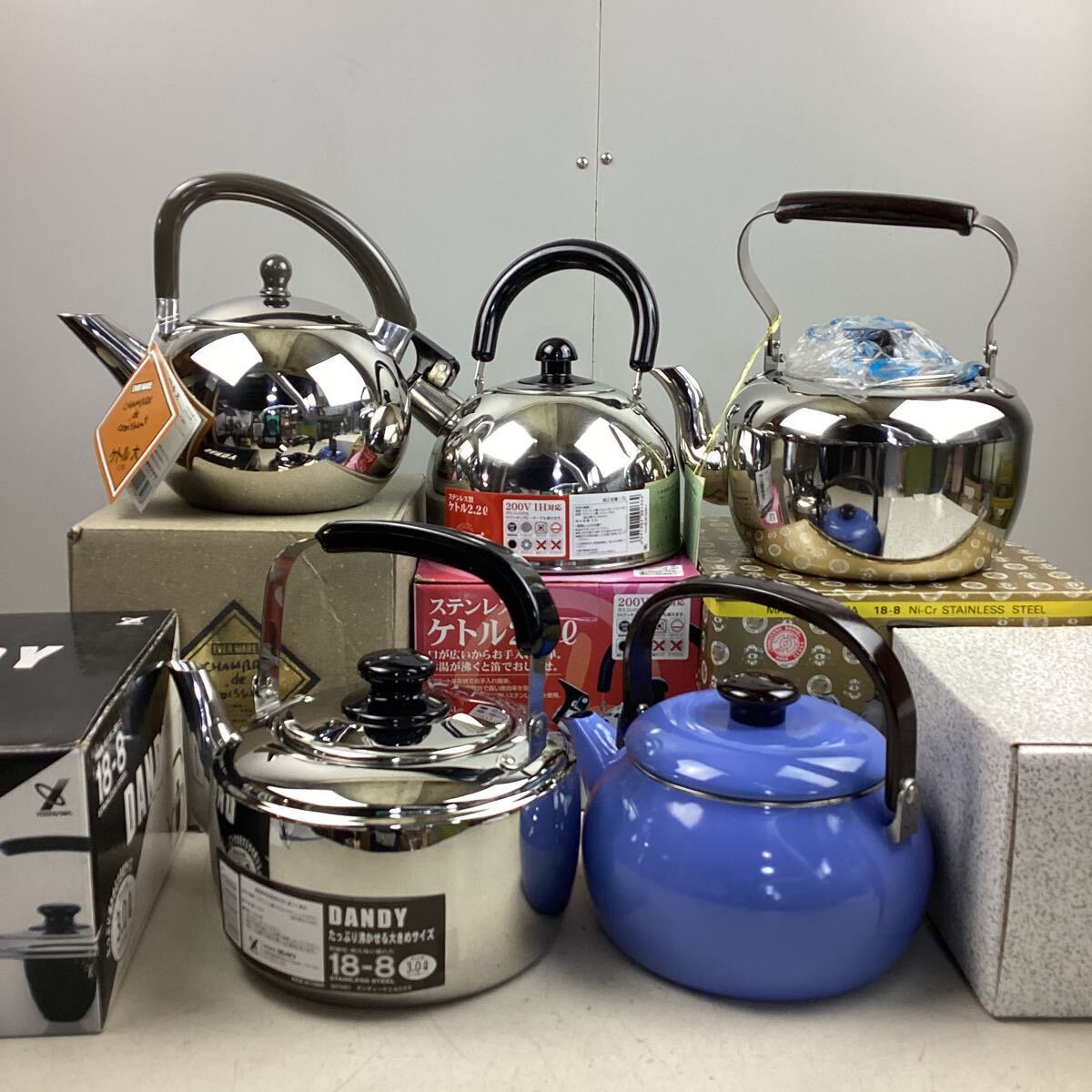 staub スクエアティーポット　ピメント　teapot ケトル　トリベット付き staub スクエアティーポットピメントteapot ケトルトリベット付き