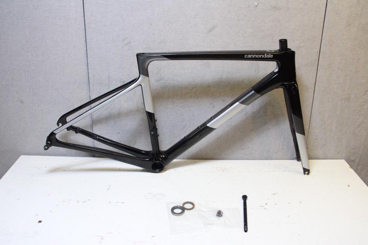 Cannondale SuperSix フルカーボンフレーム 忙しい 520mm