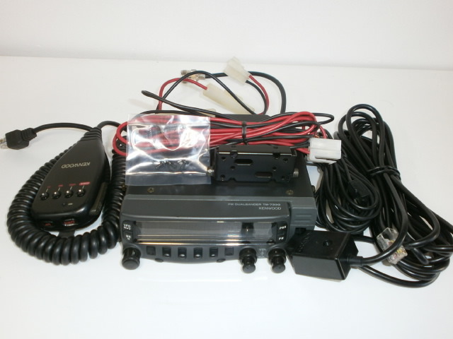 ケンウッド製　TM-732　145/430Mhz 10w機　動作確認済 ケンウッド製 TM-732 (145/433 Mhz) 10w機 動作品（KENWOOD