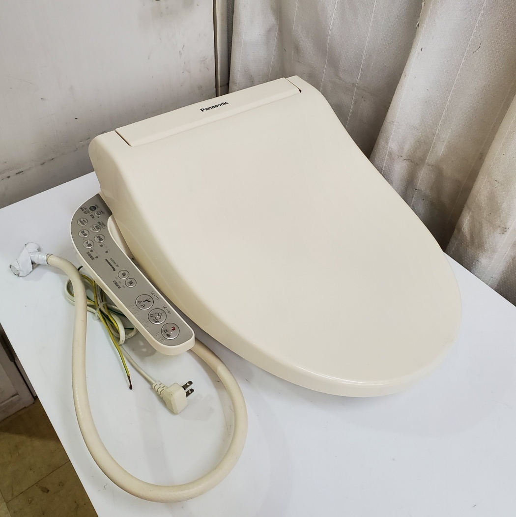 TOTO ウォシュレット TCF2232型 #NW1 リモコン付き 未使用品 TOTO TCF2231R＃NW1 ウォシュレット 温水洗浄便座 リモコン付き