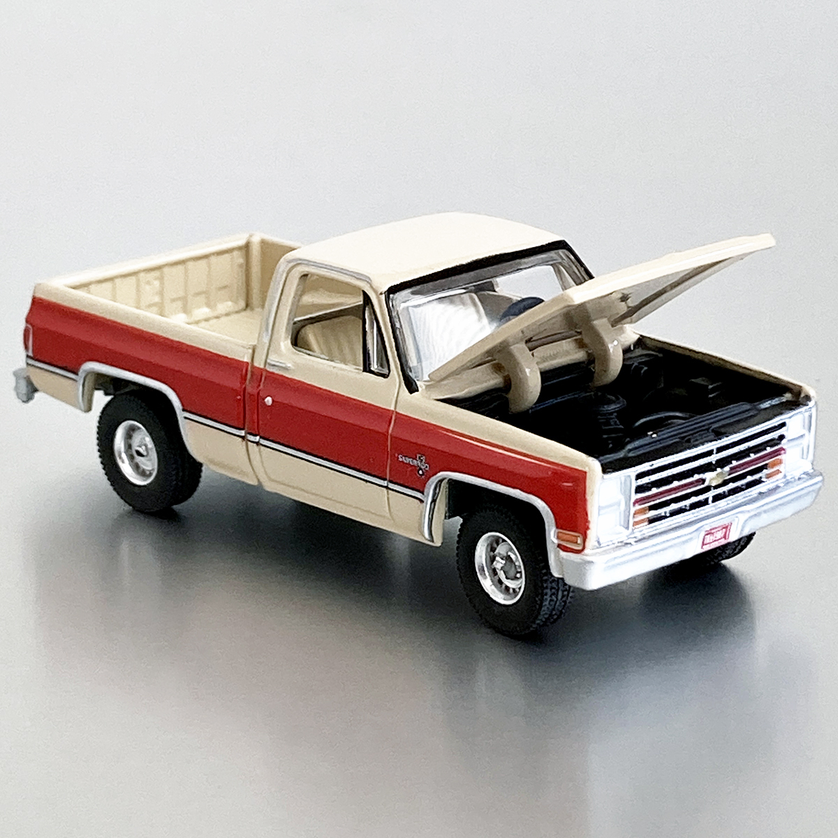 【目立った傷や汚れなし】1/64 AW オートワールド 1987 シボレー シェビー シルバラード R10 フリートサイド Auto ...