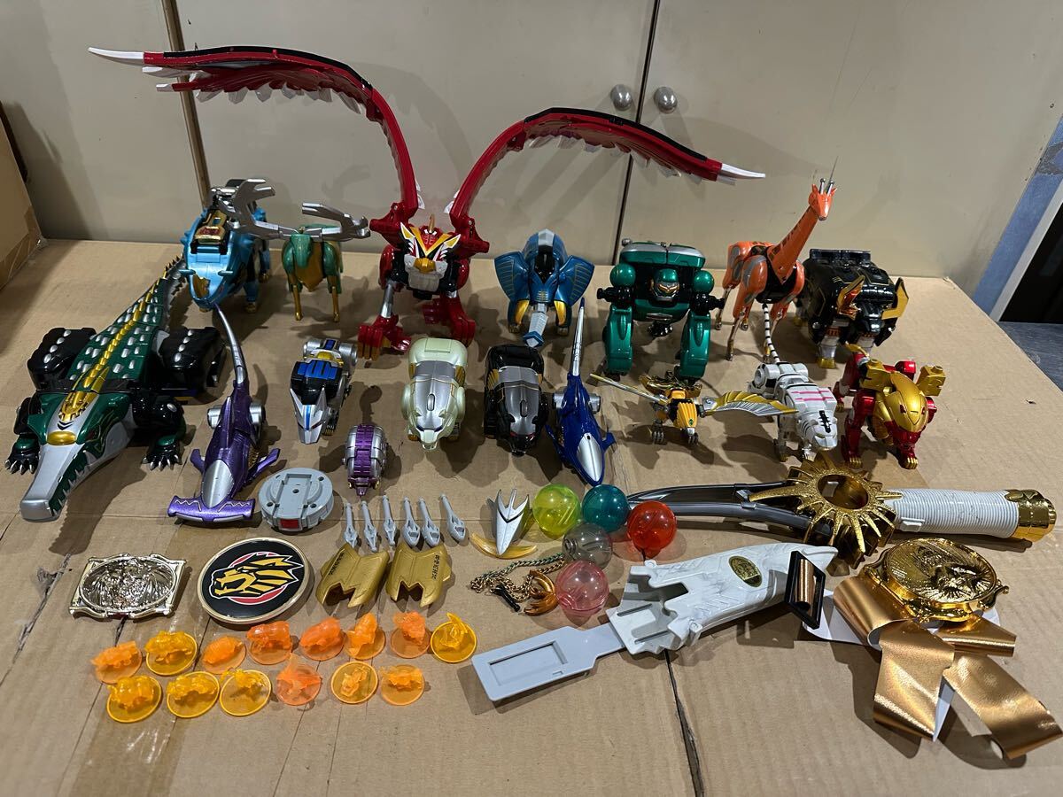 百獣戦隊ガオレンジャーセット 百獣戦隊ガオレンジャー ガオシルバー＆ウルフローダーセット