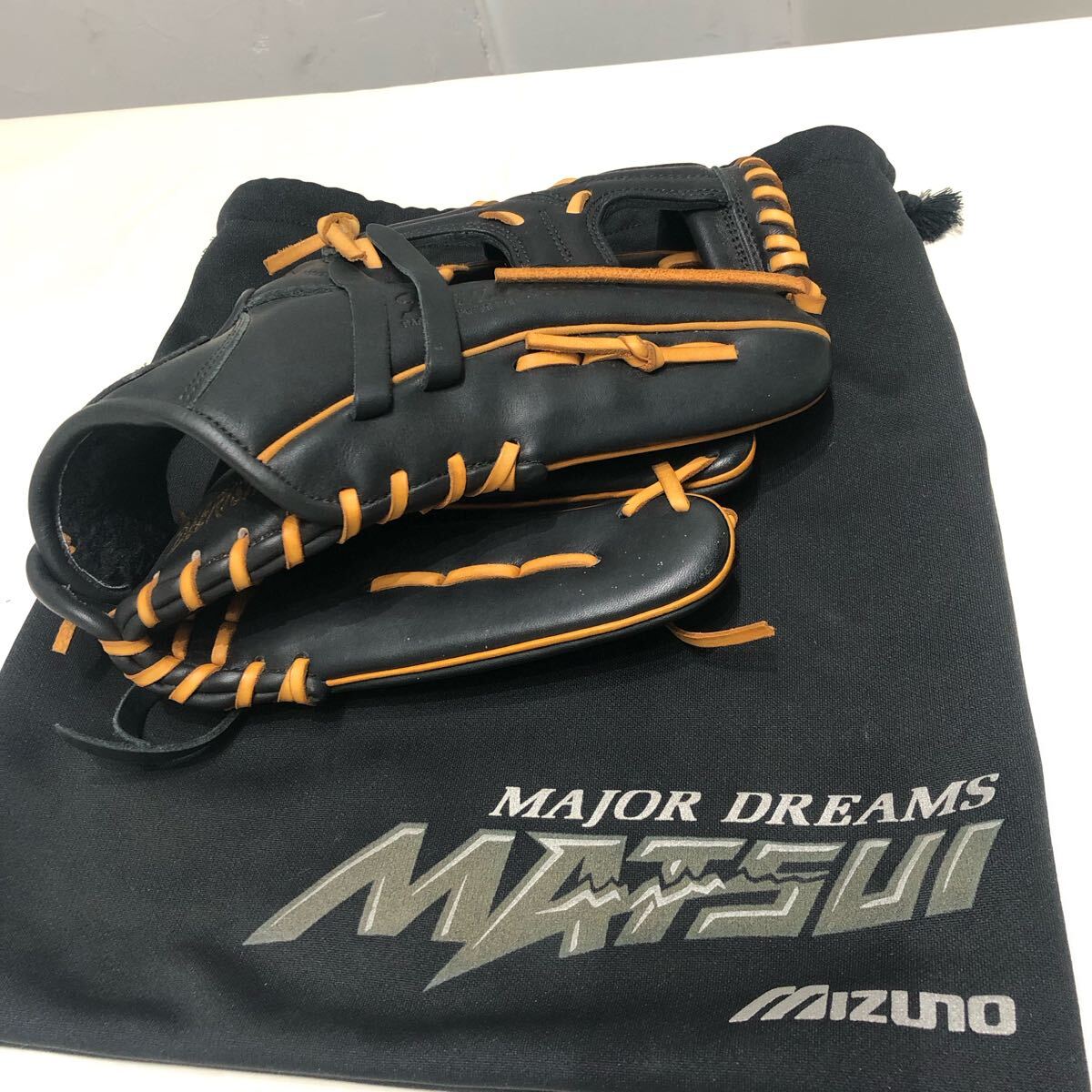 村上宗隆 支給品 実使用 モデル オーセンティック グラブ グローブ 東京ヤクルトスワローズ ミズノプロ Yahoo!オークション - 村上宗隆 支給品 実使用 モデル オーセン